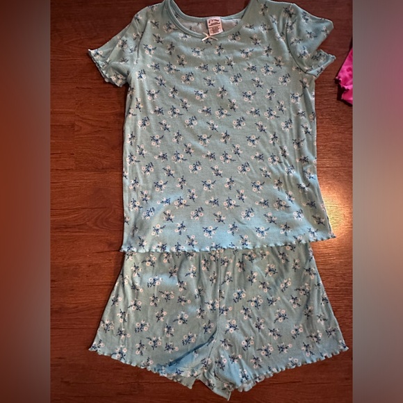 3 pair girls pajama sets - Picture 3 of 5